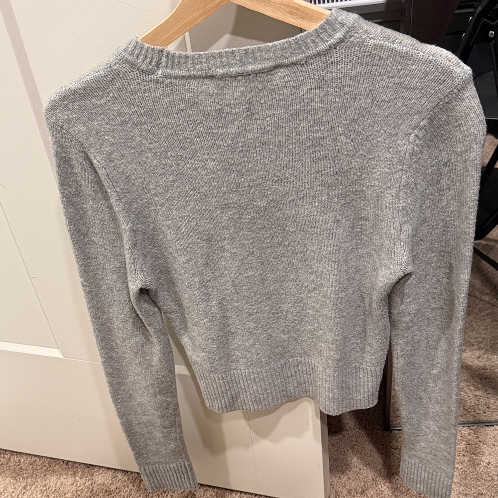 Abercrombie & Fitch Heather Gray Crew Neck Sweater - Picture 3 of 3